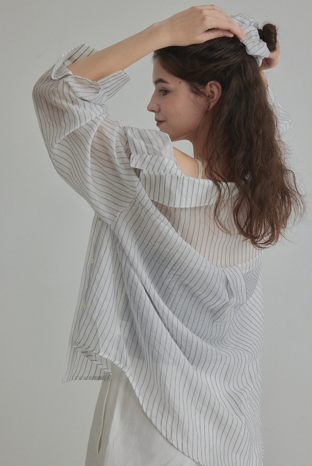 [TWEE] Benrit Oversized Stripe Shirt (with Scrunchie Set)-2