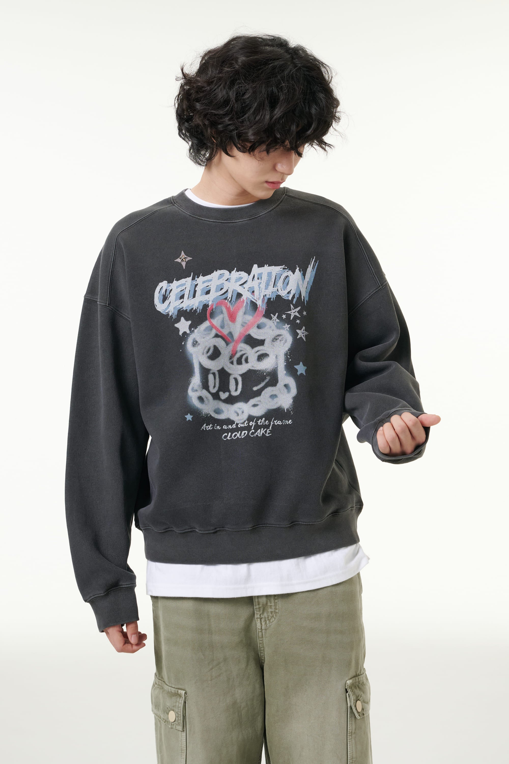 [CLOUD CAKE] Pigment Double-Layer Fabric Printed Sweatshirt Dark Gray-4