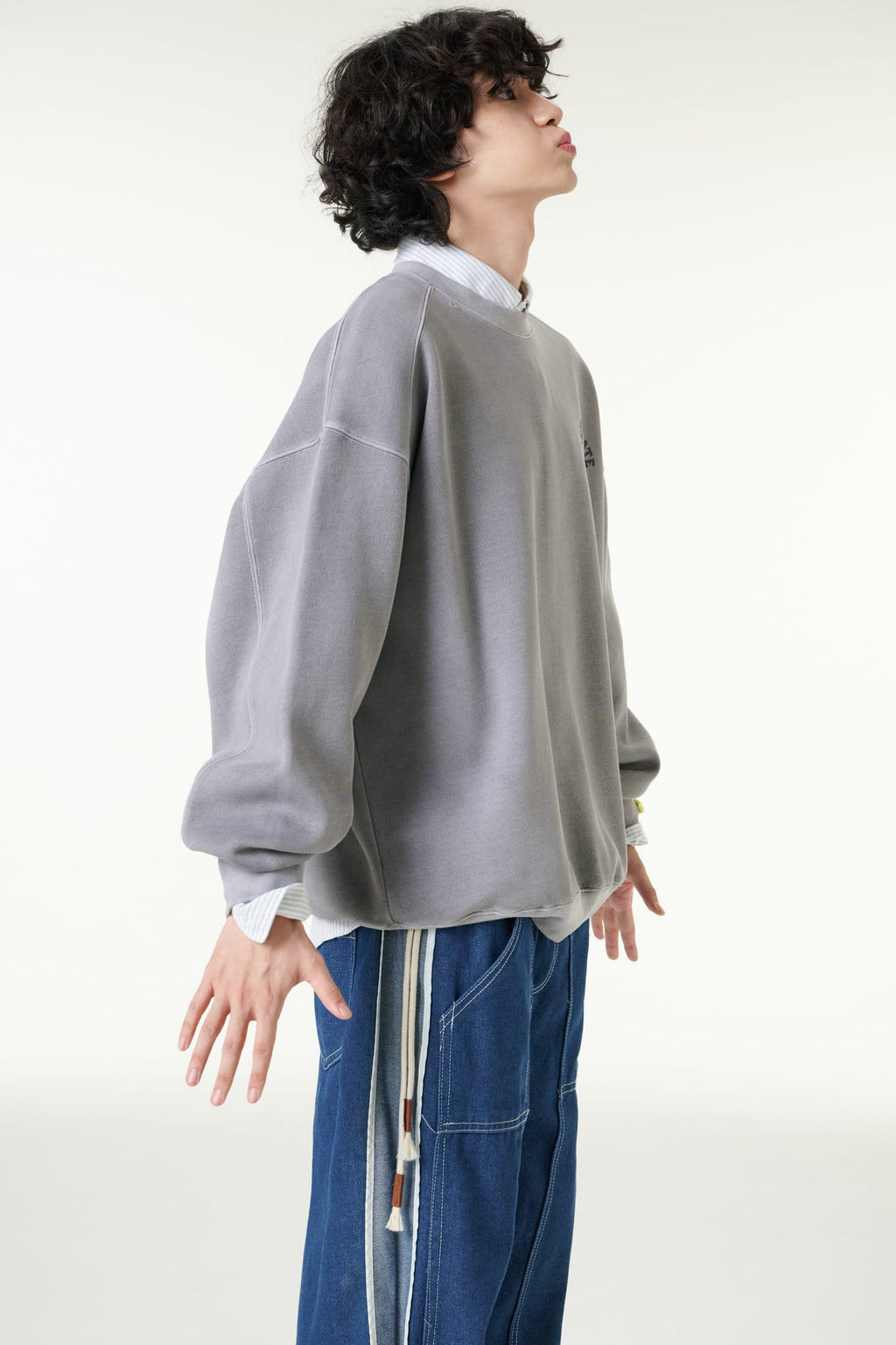 [CLOUD CAKE] Pigment Double-Layer Fabric Printed Sweatshirt-1