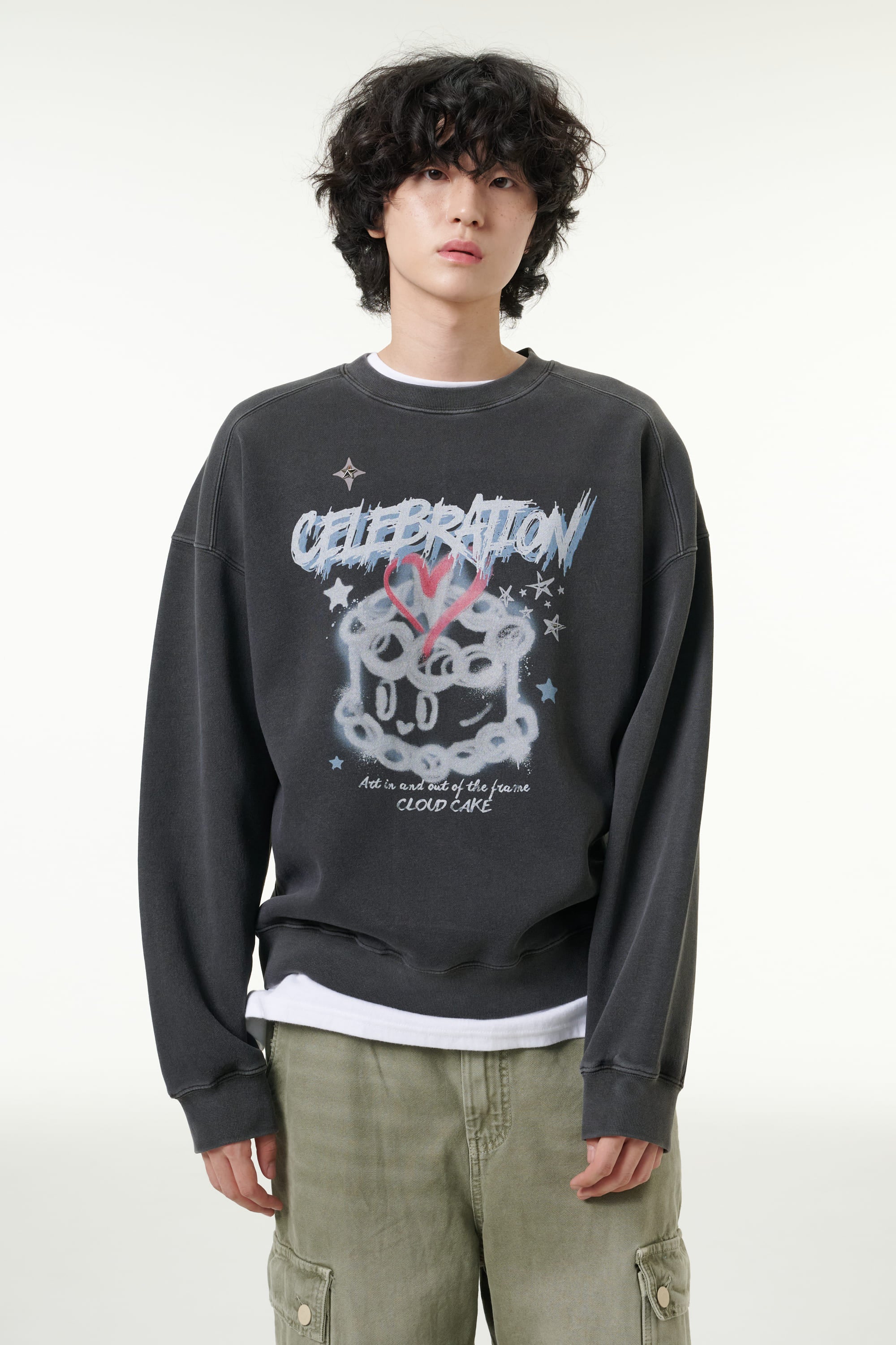 [CLOUD CAKE] Pigment Double-Layer Fabric Printed Sweatshirt Dark Gray-1