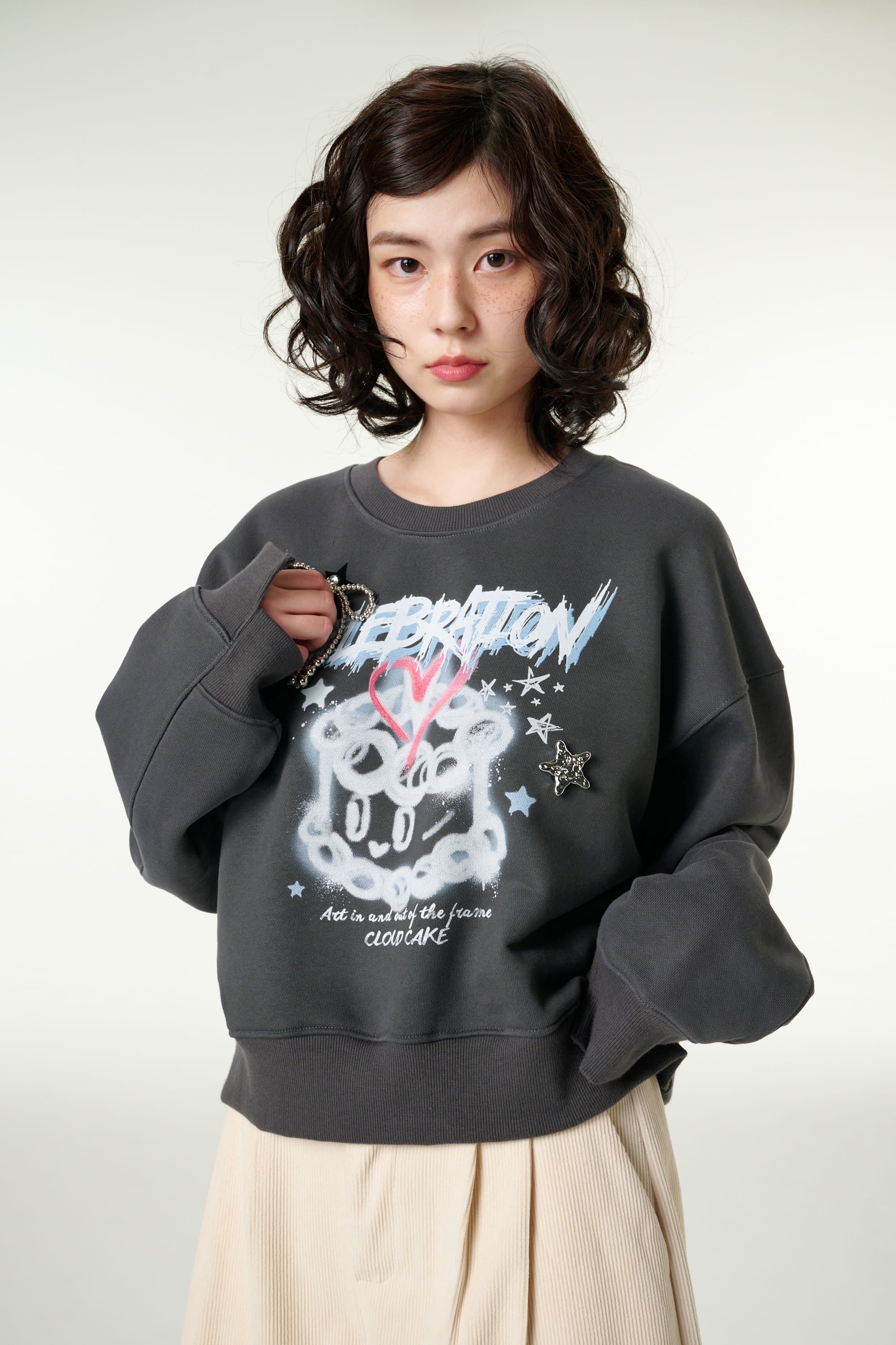 [CLOUD CAKE] Women's Fashion Cloud Cake Spray Artwork Sweatshirt-0