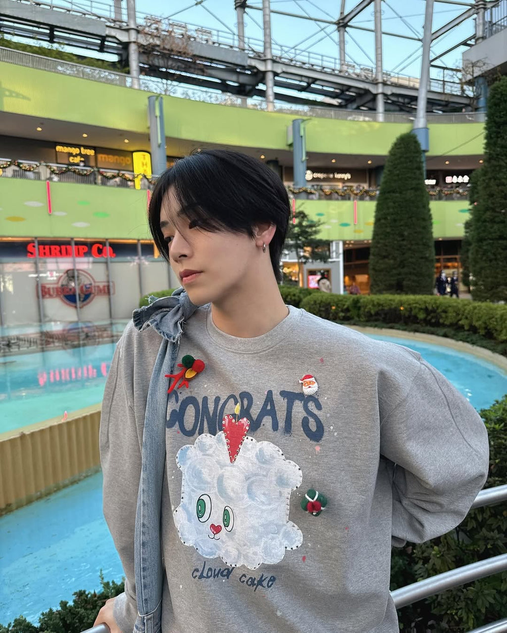 [CLOUD CAKE] Fashion unisex party style sweatshirts hot sale limited editon-1