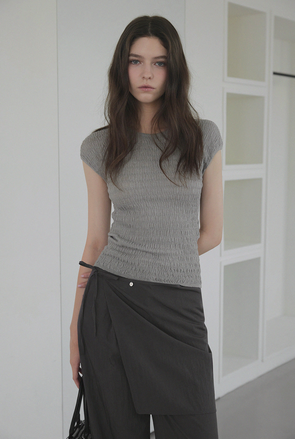 [TWEE] Morini Back-Slit Pleated T-Shirt-5
