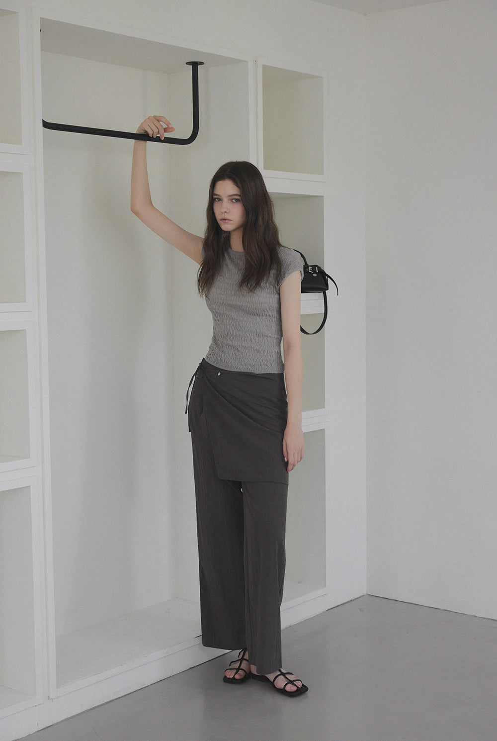 [TWEE] Morini Back-Slit Pleated T-Shirt-4